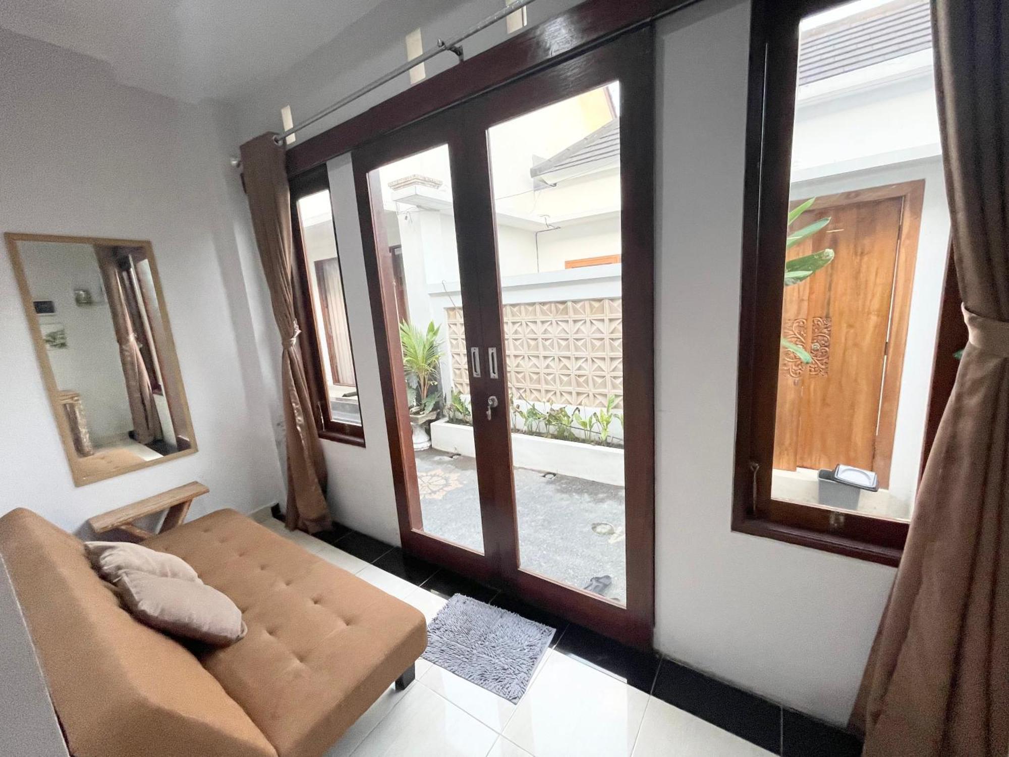 Lagriya Guest House Ketewel ภายนอก รูปภาพ